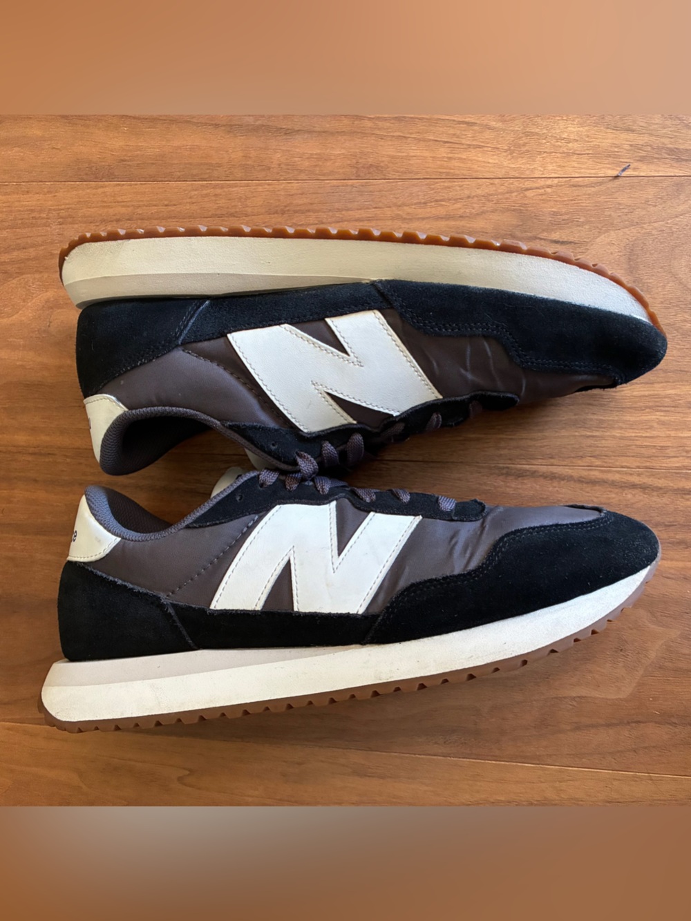 New Balance 237 Black Magnet Gum Sneakers Men’s 11.5D